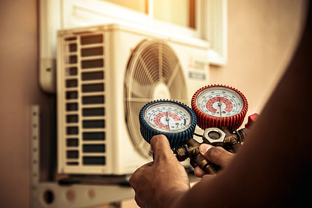 Professional Hvac technician working in Kennebunk, ME